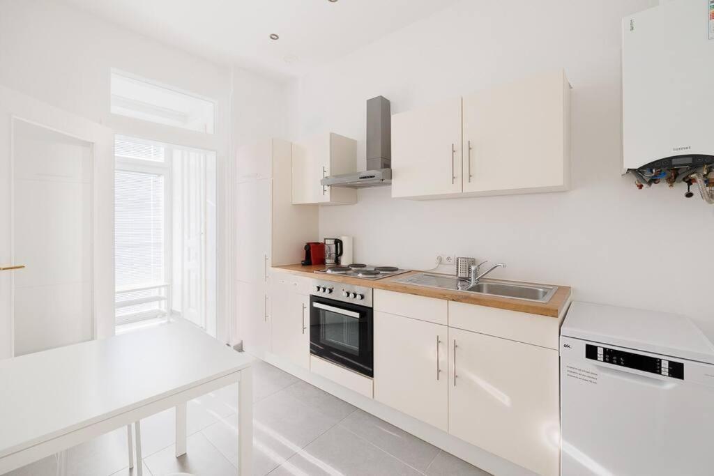 Apartamento Modern Near Center - 2br, Netflix Viena
